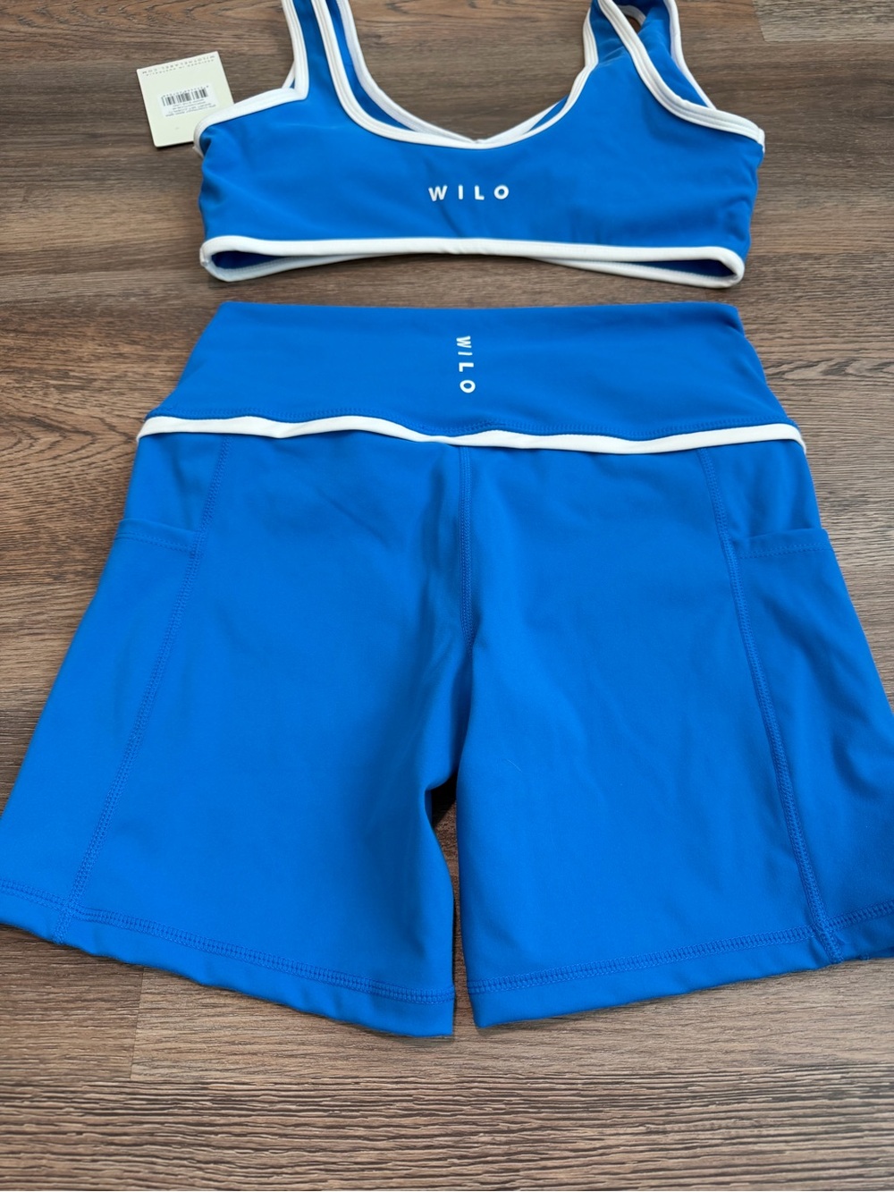 NWT Wilo The Label Active Set Sports Bra Biker Shorts Cobalt Blue White Medium - Picture 6 of 7